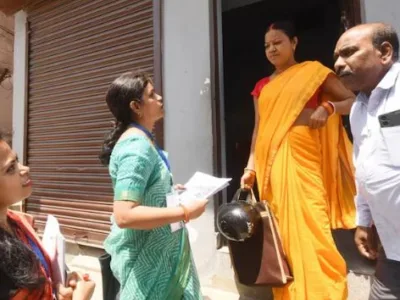 Census 2027: घर-घर पूछे जाएंगे ये 40 सवाल, शिक्षा-रोजगार से लेकर कोविड टीका तक की देनी होगी जानकारी