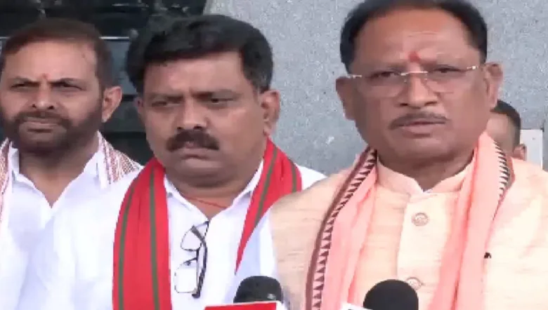 दिल्ली प्रवास और पीएम, राष्ट्रपति से मुलाकात की जानकारी देते सीएम विष्णुदेव साय