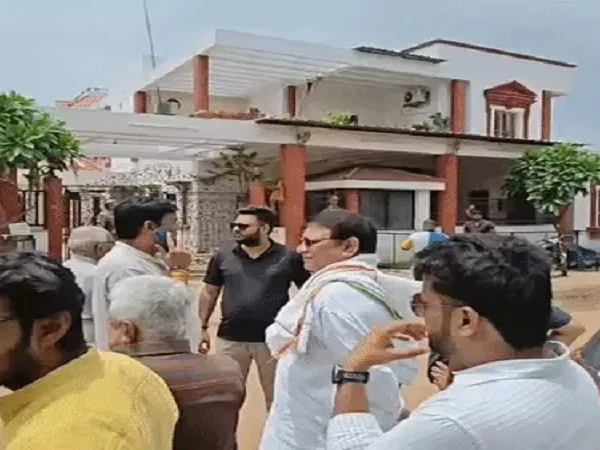 Chhattisgarh News: सुबह-सुबह ED की रेड से मचा हड़कंप, रामगोपाल अग्रवाल के घर से लेकर धमतरी तक कई ठिकानों पर जांच