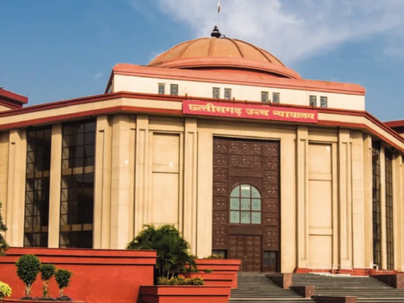 Chhattisgarh High Court verdict on maternity leave rights for women employees