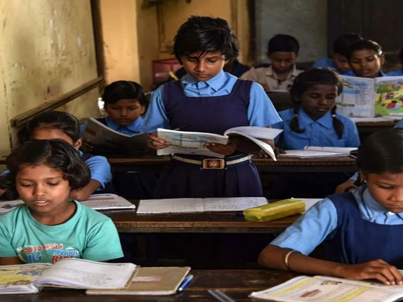 Chhattisgarh government school inspection assessing teachers and student learning