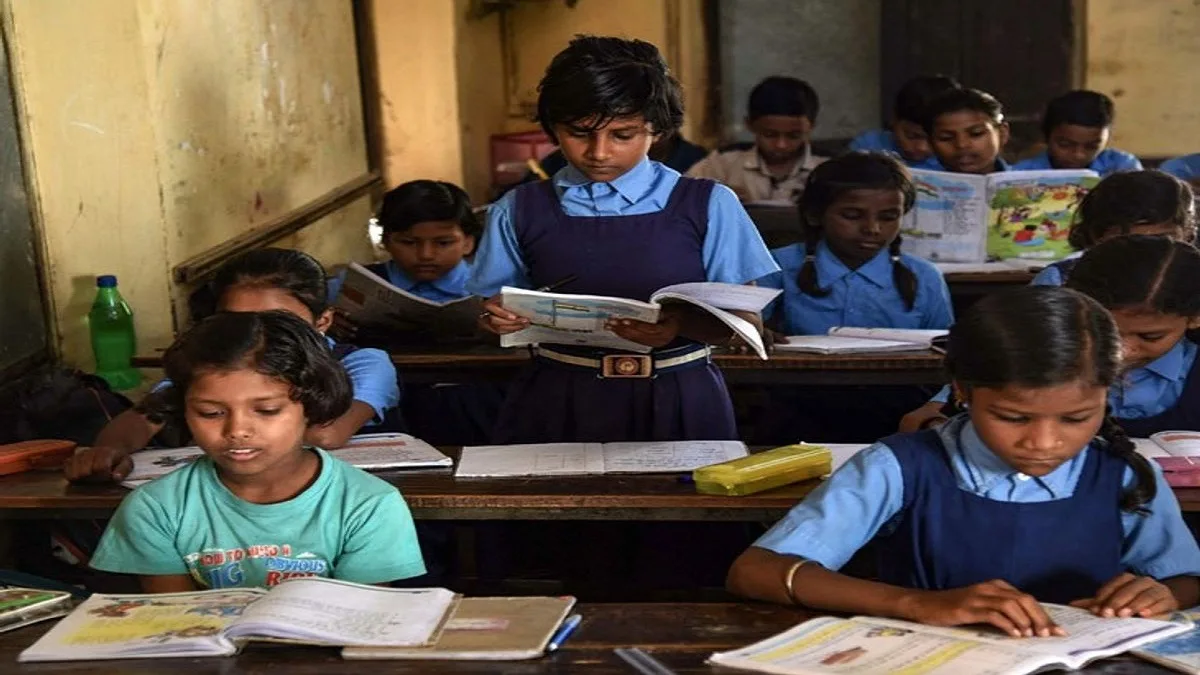 Chhattisgarh government school inspection assessing teachers and student learning