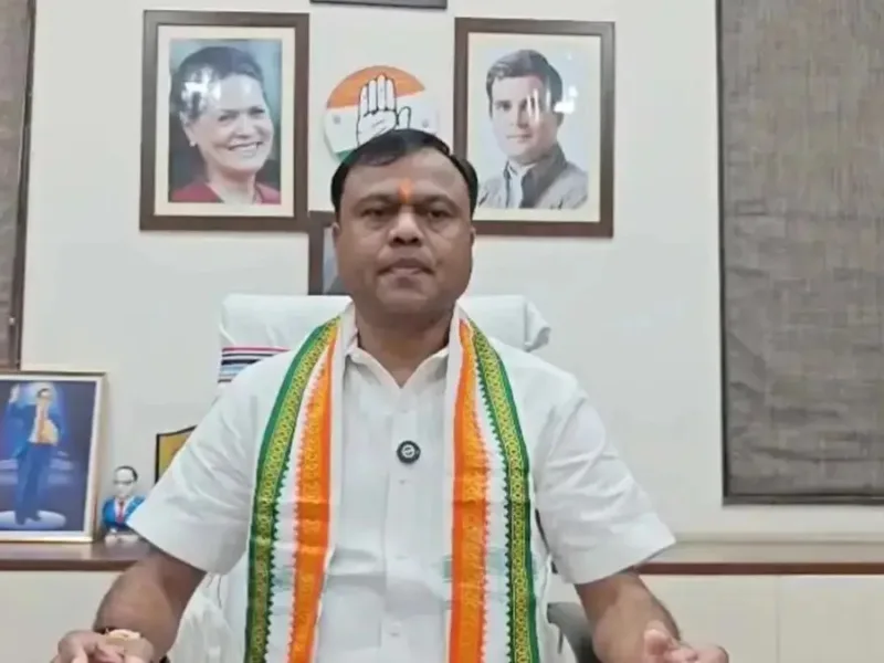 Chhattisgarh Tribal Day News: विश्व आदिवासी दिवस पर गरमाई सियासत! दीपक बैज ने सरकार पर लगाए गंभीर आरोप, BJP-RSS को भी घेरा