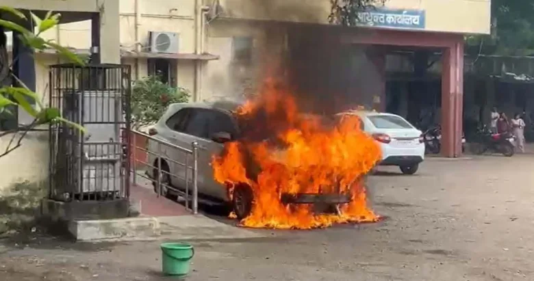 Durg Mayor Alka Baghmar's Innova car catches fire at Municipal Corporation premises