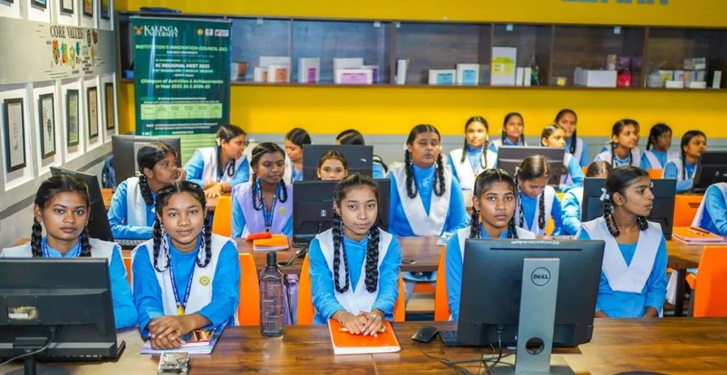कलिंगा विश्वविद्यालय में रोबोटिक्स बूटकैम्प का शुभारंभ, छात्राओं को STEM एवं उभरती तकनीकों का मिलेगा व्यावहारिक प्रशिक्षण