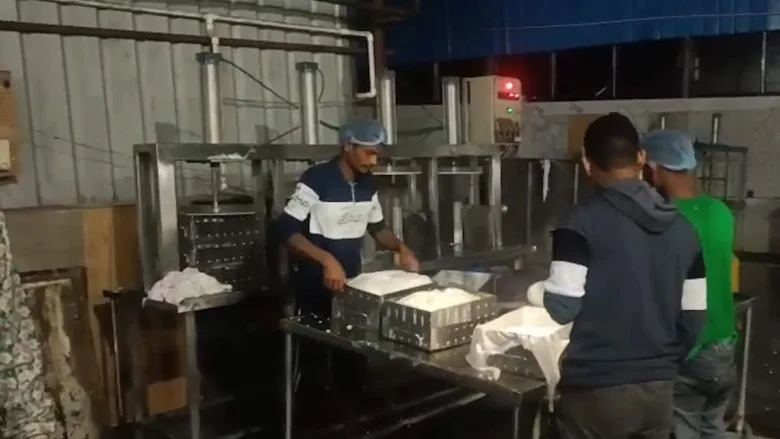 छत्तीसगढ़ महासमुंद में नकली पनीर फैक्ट्री पर प्रशासनिक छापेमारी और सील