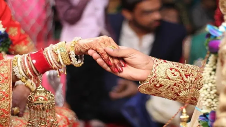 Attari Wagah border closed Pakistani brides enter India for wedding