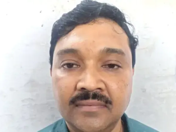 Salary scam: दुर्ग यूनिवर्सिटी के कुलसचिव गिरफ्तार, महिला कर्मचारी की सैलरी में हेराफेरी, वेतन 11,515, हाथ में मिलते थे सिर्फ 2,200 रुपए