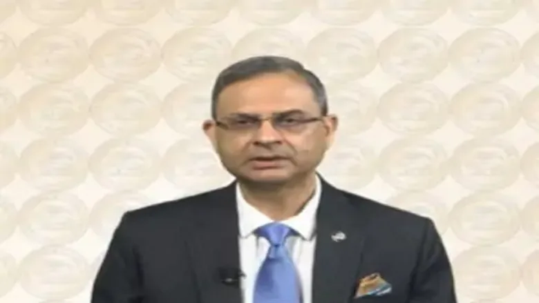 भारतीय रिजर्व बैंक (RBI) का लोगो और वित्तीय बाजार को दर्शाता हुआ डिजिटल ग्राफिक्स