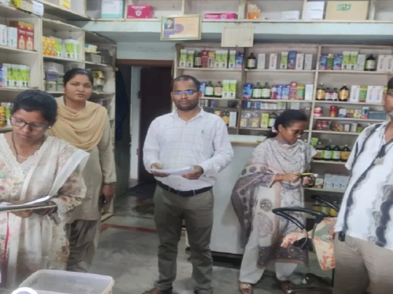 CG News: औषधियों के अवैध कारोबार पर छत्तीसगढ़ सरकार का बड़ा एक्शन, बिलासपुर, कोरबा, जशपुर जिलों में छापेमारी और निलंबन