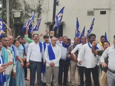 Bilaspur: जिला पंचायत CEO के खिलाफ BSP का प्रदर्शन, निलंबन और एफआईआर की मांग