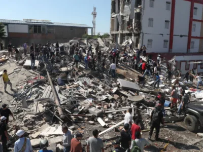 Colombia Earthquake: कोलंबिया में भीषण भूकंप में ताश के पत्तों की तरह बिखरीं इमारतें, अब तक 47 लोगों की मौत, देखें तबाही का वीडियो