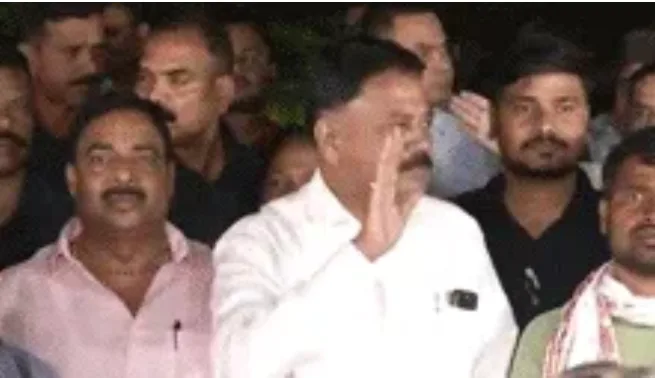 छात्रों और सरकार के बीच वार्ता खत्म, CBI जांच पर सहमति नहीं, अंतिम फैसला CM के साथ अगली बैठक में, आंदोलन जारी