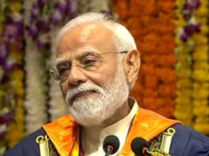 PM Narendra Modi addressing students at IIT Delhi