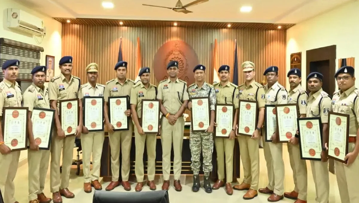 अदम्य साहस का सम्मान