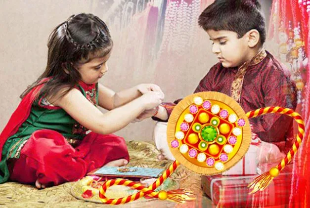 सुबह 9:48 बजे के बाद भी बहनें बांध सकेंगी राखी ? भद्रा और पंचक को लेकर ज्योतिषियों ने बताई सही बात