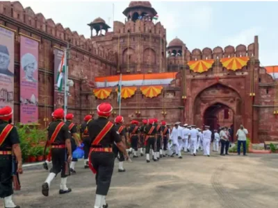 Independence Day celebration: लाल किले पर स्वतंत्रता दिवस समारोह के लिए कड़ी सुरक्षा, 1000 से अधिक AI कैमरों से निगरानी