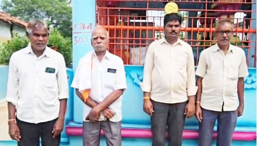 Social Boycott Imposed: छत्तीसगढ़ में सामाजिक बहिष्कार के मामले बढ़े, बेमेतरा और धमतरी में कई परिवारों का हुक्का-पानी बंद, जानिए इसके खिलाफ क्या है कानून..?
