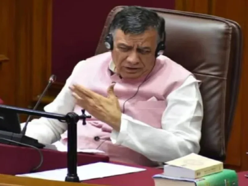 उत्तर प्रदेश विधानसभा के मानसून सत्र के दौरान सदन में हुए हंगामे से अध्यक्ष सतीश महाना भावुक हो गए।
