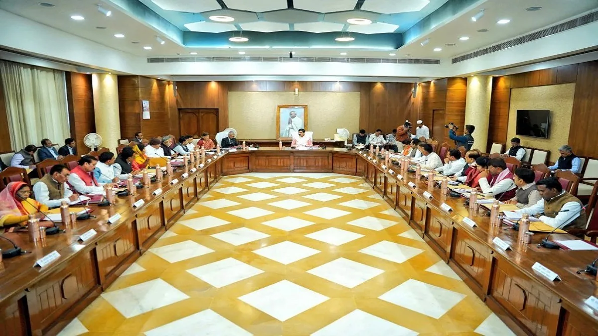 Madhya Pradesh Cabinet: वर्दीधारी भर्तियों में अग्निवीरों का 20% कोटा तय! जानिए मध्य प्रदेश कैबिनेट के 10 सबसे बड़े फैसले