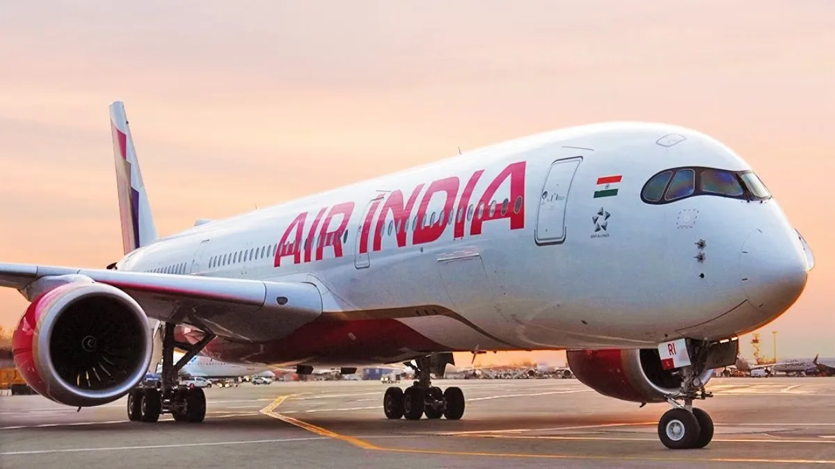 उड़ने ही वाली थी फ्लाइट, तभी हुआ अल्कोहल टेस्ट; Air India पायलट को विमान से उतारा, यात्री बनकर लौटा भारत