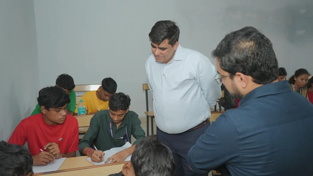 Korba Collector Kunal Dudawat interacting with students at PM Eklavya Residential School Chhuri