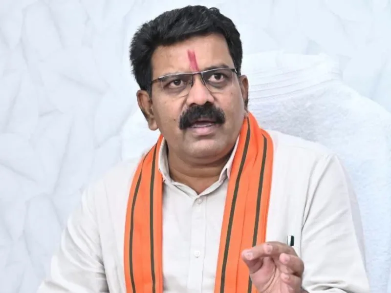 Vijay Sharma challenges Bhupesh Baghel for debate over Jhiram Ghati case