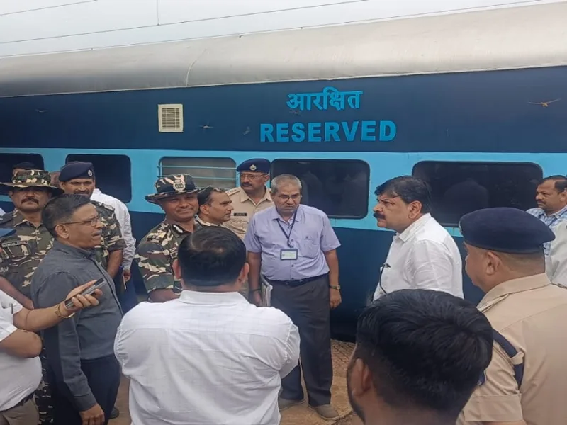 Railway Commissioner of Railway Safety (CRS) inspecting the newly electrified broadgauge section between Tadoki and Rowghat on the Dalli Rajhara-Rowghat railway line.