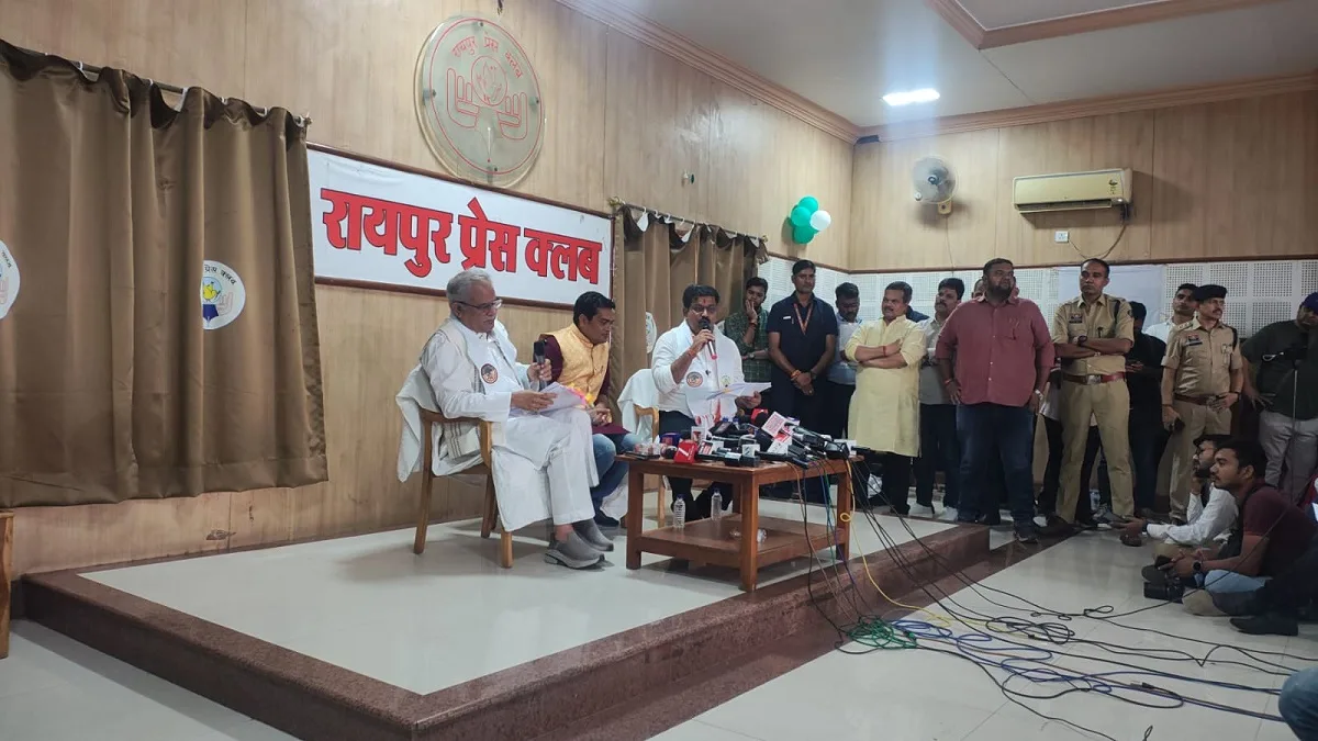 PM आवास पर LIVE भिड़े विजय शर्मा-बघेल, 18 से 46 लाख तक के आंकड़ों ने बढ़ाया सियासी पारा
