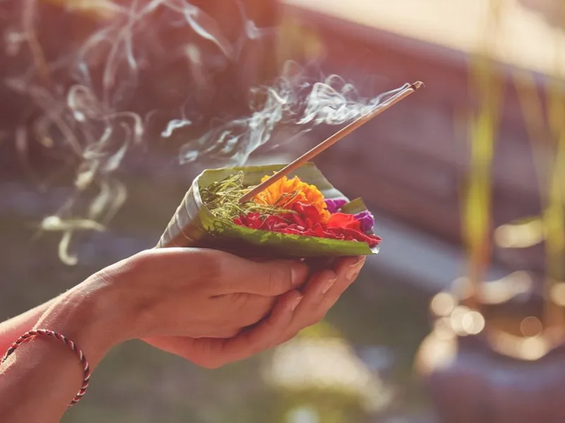 Pitru Paksha 2026 Vastu Tips for keeping the home clean and peaceful during Pitru Paksha
