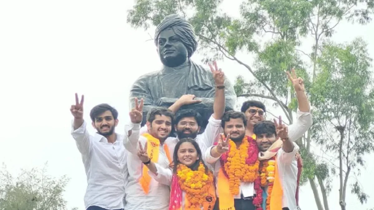 DUSU Election 2026: दिल्ली विश्वविद्यालय छात्रसंघ चुनाव में एबीवीपी का दबदबा, 3 सीटों पर कब्जा, एक पद पर निर्दलीय ने मारी बाजी