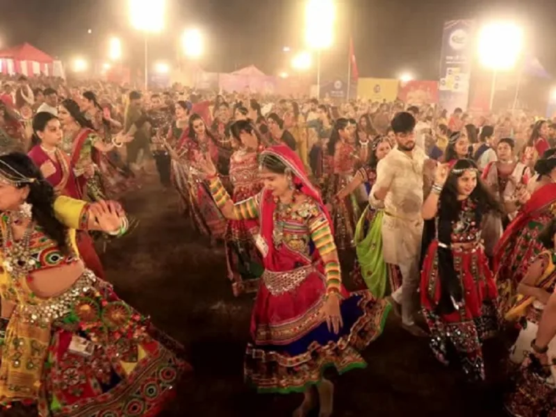 Maharashtra Garba Dispute Amruta Fadnavis And Nitesh Rane Statement On Navratri 2026