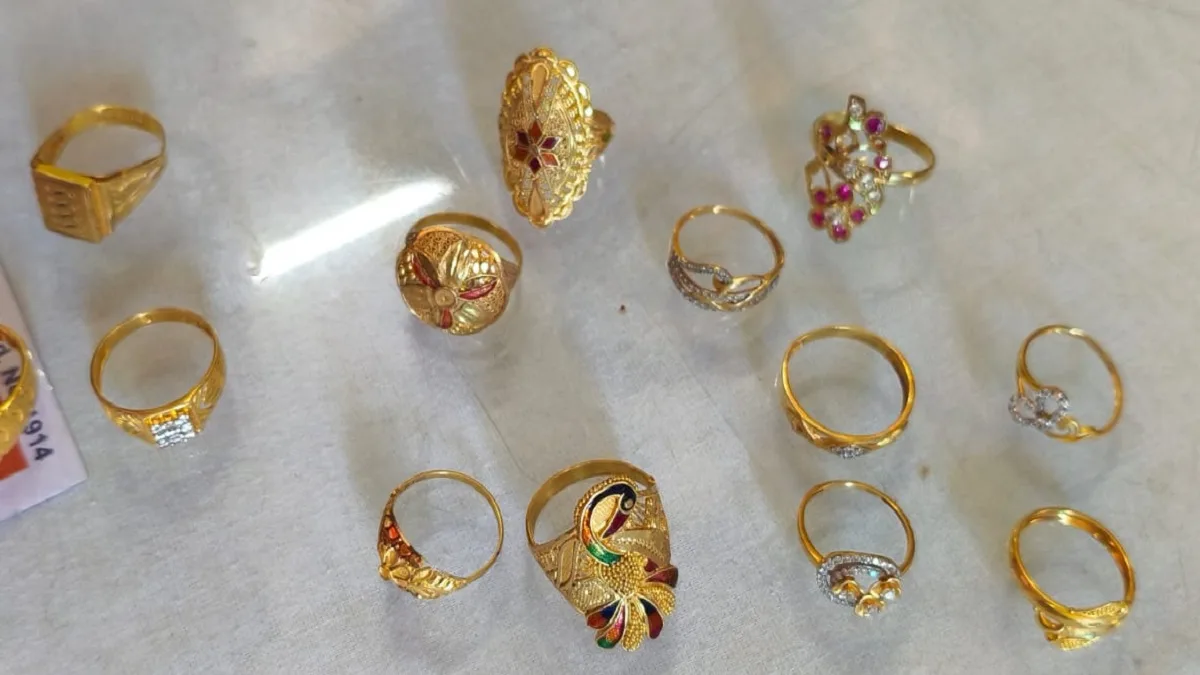 Gold Ring Scheme: सरकारी अस्पतालों में जन्म लेने वाले बच्चों को मिलेगी सोने की अंगूठी