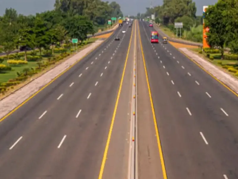 छत्तीसगढ़ हाईवे पर हाईटेक वे-साइड एमिनिटीस सेंटर और फूड कोर्ट सेंटर बनाए जाएंगे