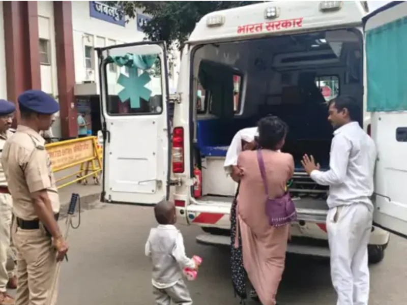 Jabalpur Train Accident: मां मोबाइल देख रही थी, बच्ची चलती ट्रेन से गिरी, जानें फिर क्या हुआ