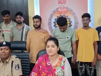 Bilaspur: चोरी का माल, बंटवारे पर भिड़े बदमाश, घायल लुटेरा पहुंचा थाने, खुल गया बुर्का गैंग का राज