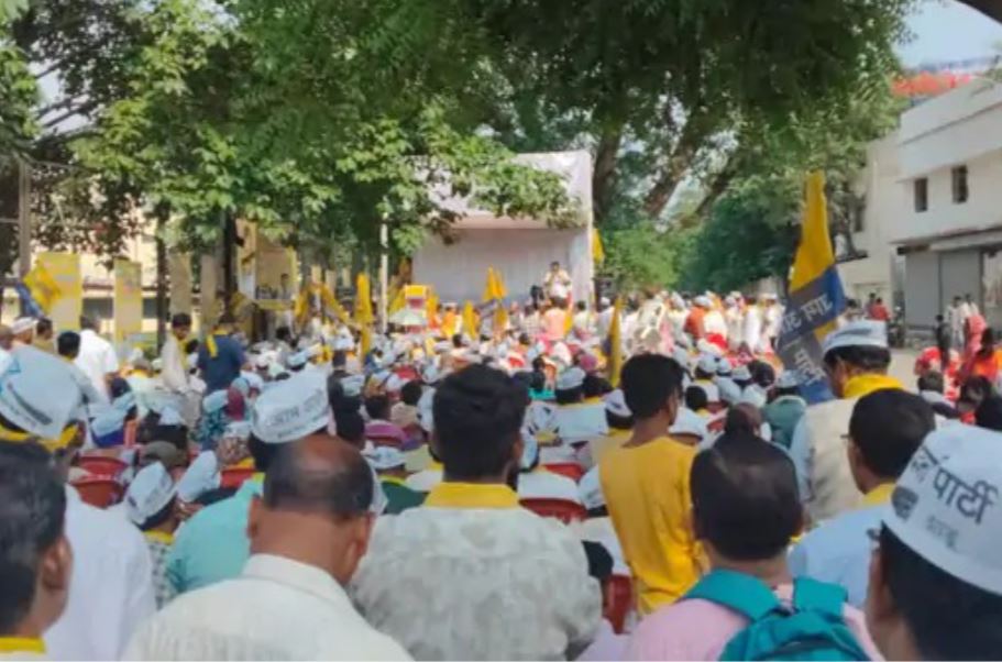 Raipur AAP Protest: रायपुर में AAP कार्यकर्ताओं और पुलिस के बीच झड़प, जानें किस मामले में सड़क पर उतरे कार्यकर्ता