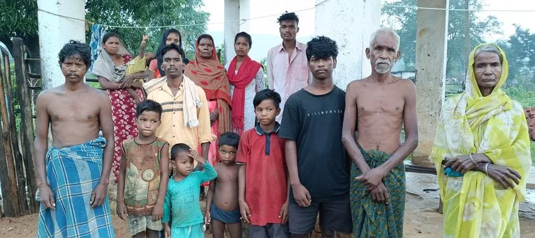Dharamjaigarh: गांव में पहाड़ी कोरवाओं को राशन नहीं मिलने की शिकायत पर सीएम ने लिया संज्ञान, हरकत में आया प्रशासन