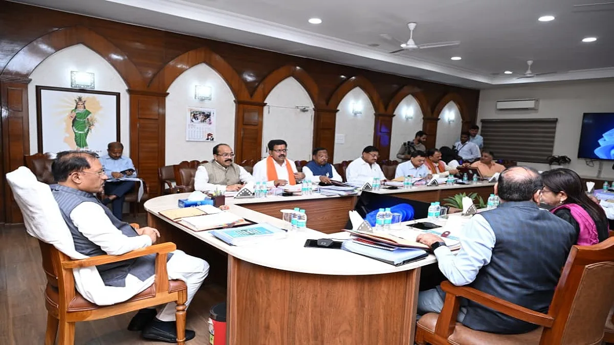 छत्तीसगढ़ कैबिनेट के 19 फैसले: धान खरीदी, बिजली बिल, कैशलेस इलाज और रेल परियोजना पर क्या-क्या बदला?