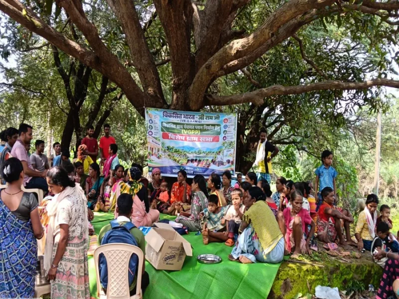 Villagers attending Gram Sabha under a tree in Naxal affected Kachchapal Narayanpur