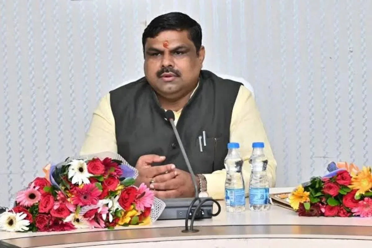 छत्तीसगढ़ में 2 दिन स्कूलों की छुट्टी को लेकर शिक्षा मंत्री गजेंद्र यादव का बड़ा बयान- Video