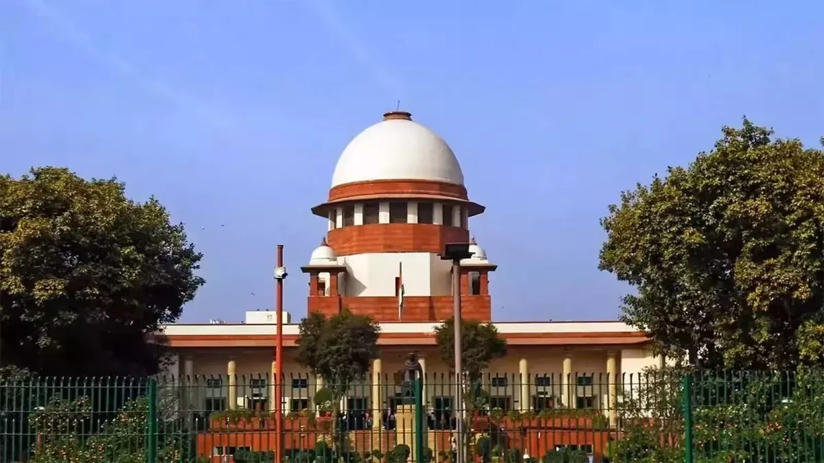 कनॉट प्लेस का सेंट्रल पार्क बंद, कारोबारियों की याचिका पर SC ने क्यों नहीं दी तुरंत राहत?