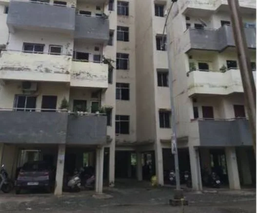 Himalayan Heights Raipur Dispute: हिमालय हाइट्स में 5 फ्लैट तोड़कर कोयला कारोबारी ने बनाया आफिस, CGHB में शिकायत के बाद देने लगा धमकी..दम है तो रोककर दिखाओ, जानें क्या है मामला