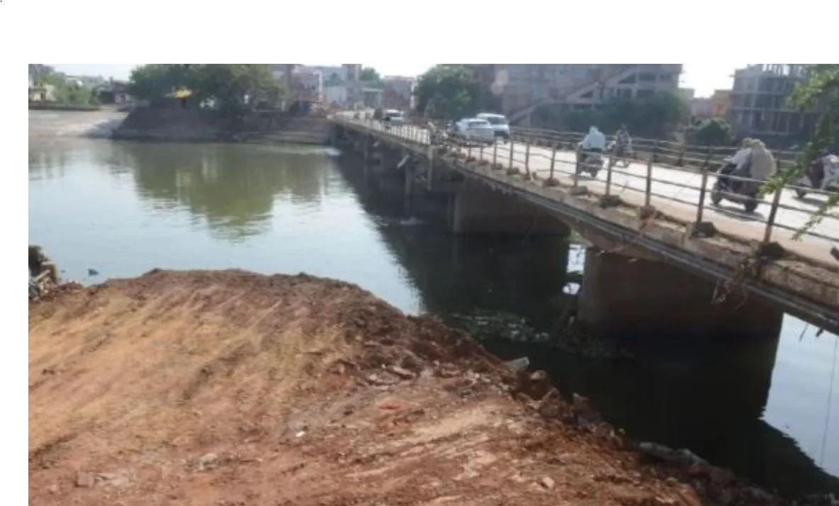 Mahadevghat New Bridge: महादेवघाट में 43 साल बाद बनेगा नया ब्रिज, खारुन नदी पर होंगे 8 स्पॉन,जानें कब तक होगा तैयार