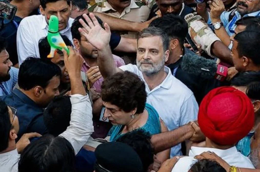 Rahul Gandhi Supreme Court Petition: SIR पर रोक से EVM की जांच तक, राहुल गांधी ने सुप्रीम कोर्ट में याचिका दायर कर कीं ये 10 प्रमुख मांगें, पढ़ें पूरी खबर