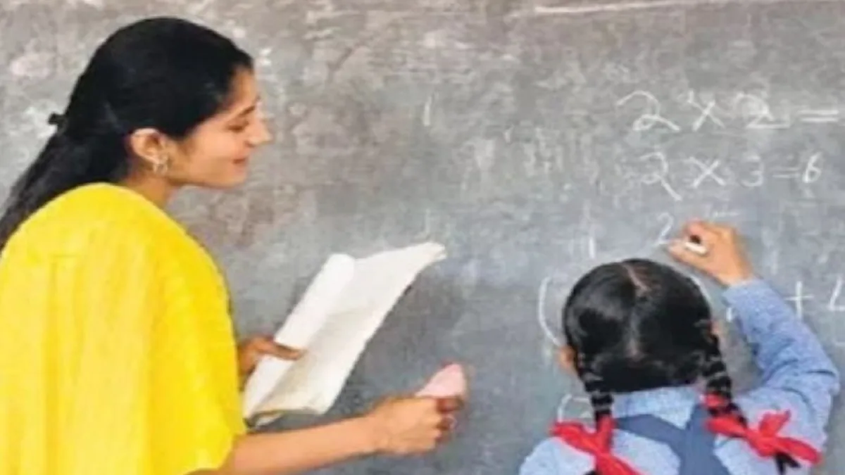 CG Teachers: युवाओं से बड़ा छल, 57 हजार शिक्षक भर्ती के वादे के बीच छत्तीसगढ़ में घटे 2,582 शिक्षक