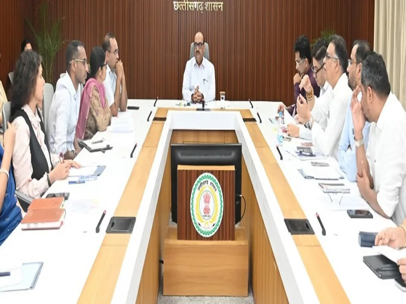 High level review meeting chaired by Chhattisgarh Chief Secretary Vikas Sheel at Mahanadi Bhawan