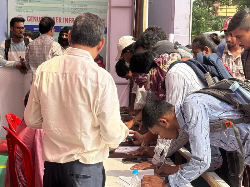 छत्तीसगढ़ प्रदेश कांग्रेस कमेटी ने राज्य सरकार द्वारा आयोजित रोजगार मेलों को लेकर तीखा हमला बोला है।